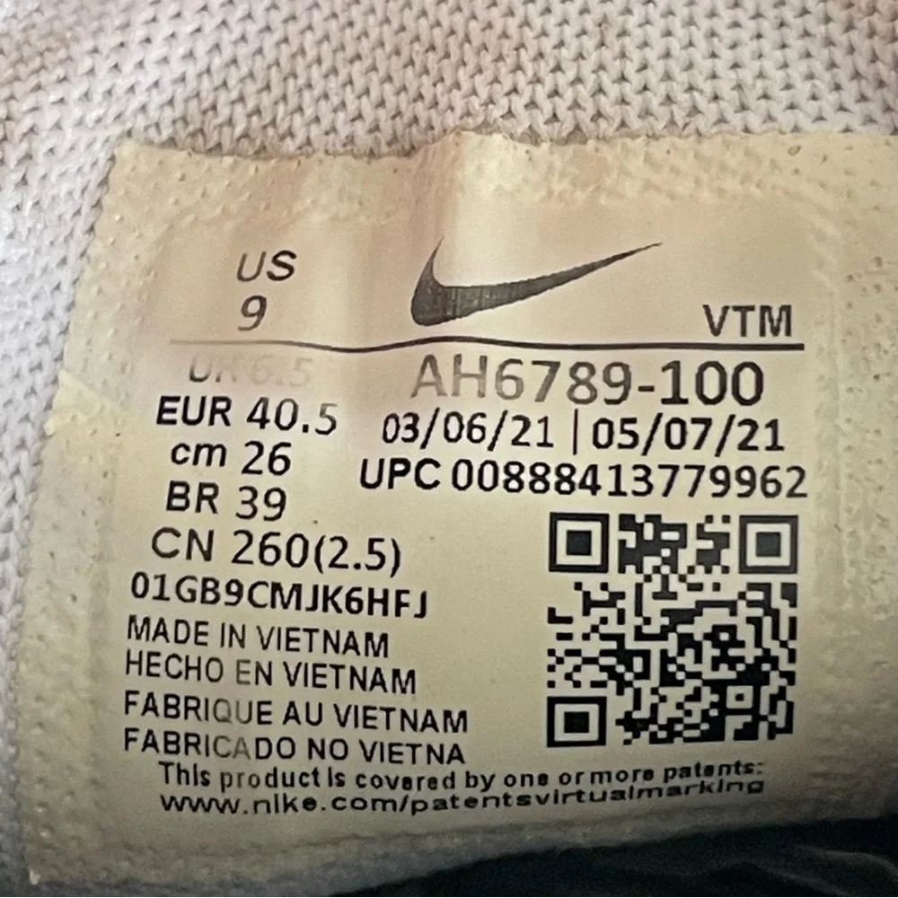 Nike Air Max 270 White and Gray Sneakers